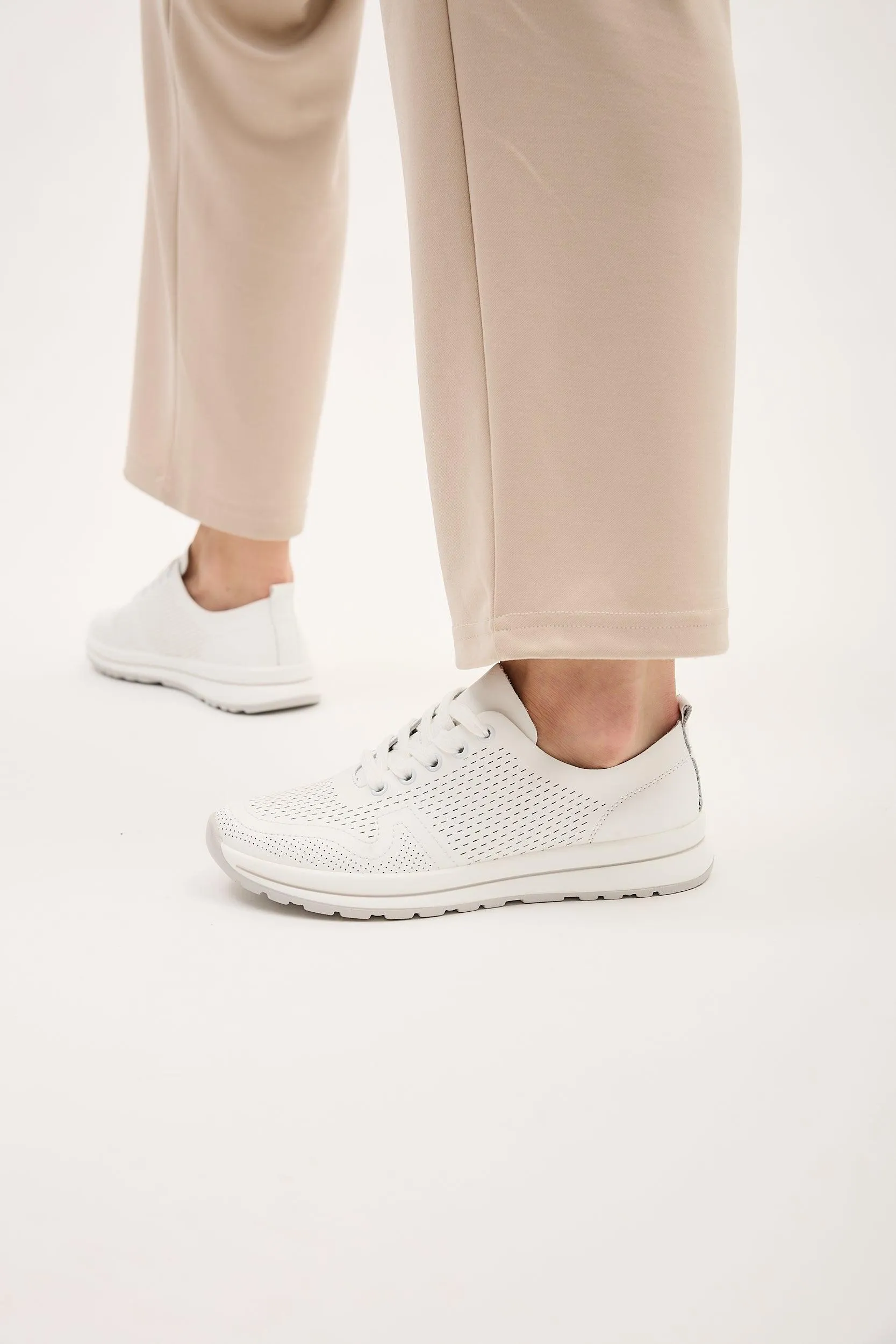 Cassia White