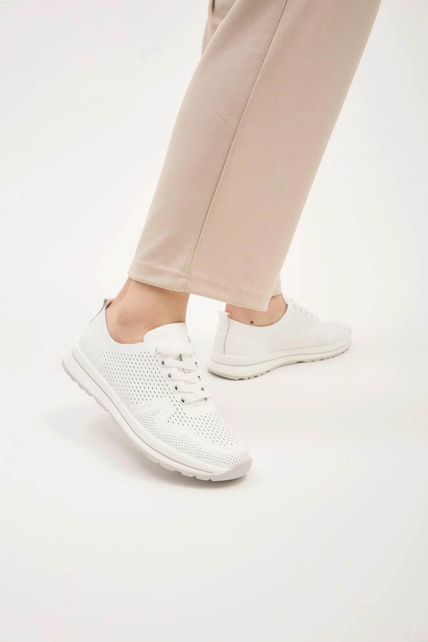 Cassia White