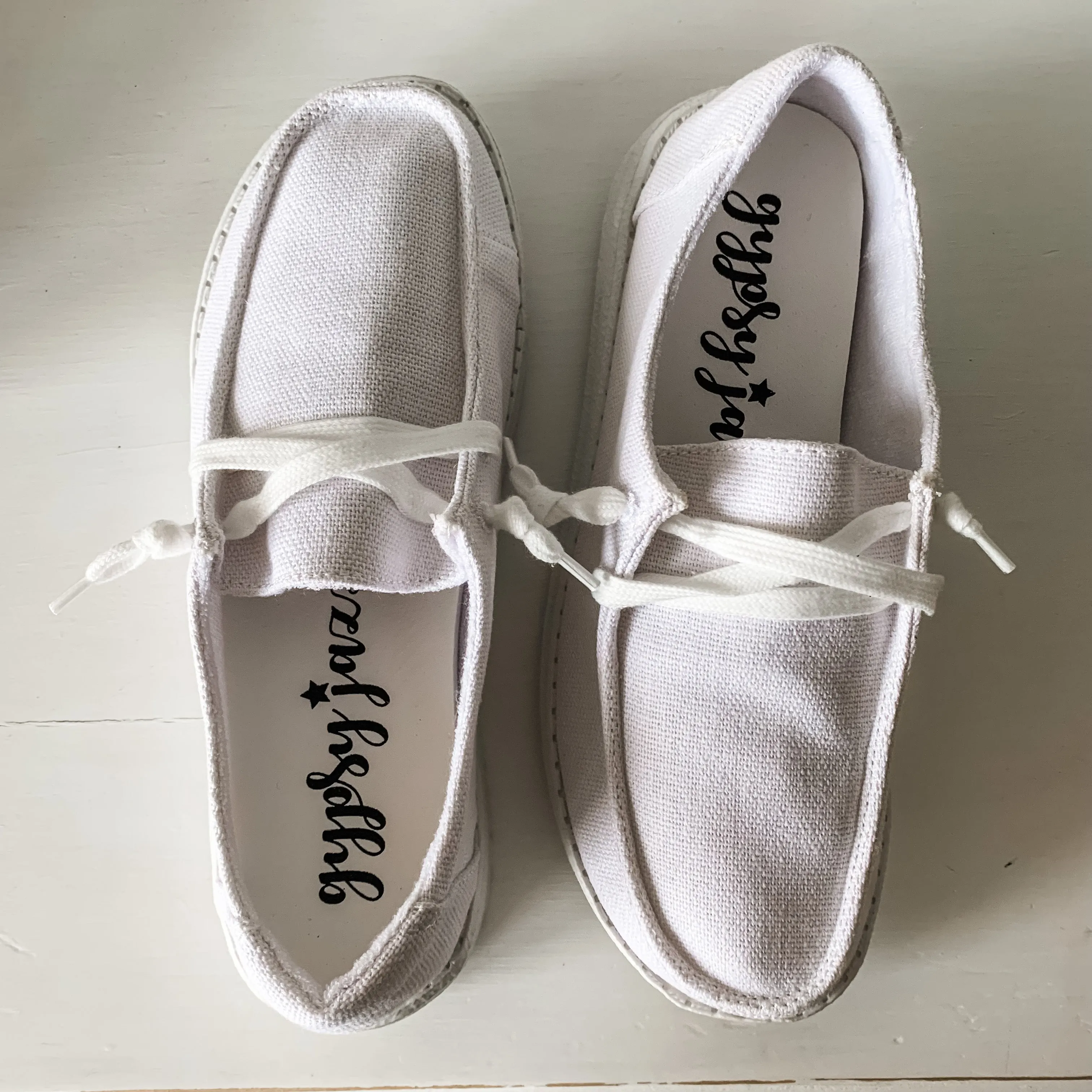 Match Me - White