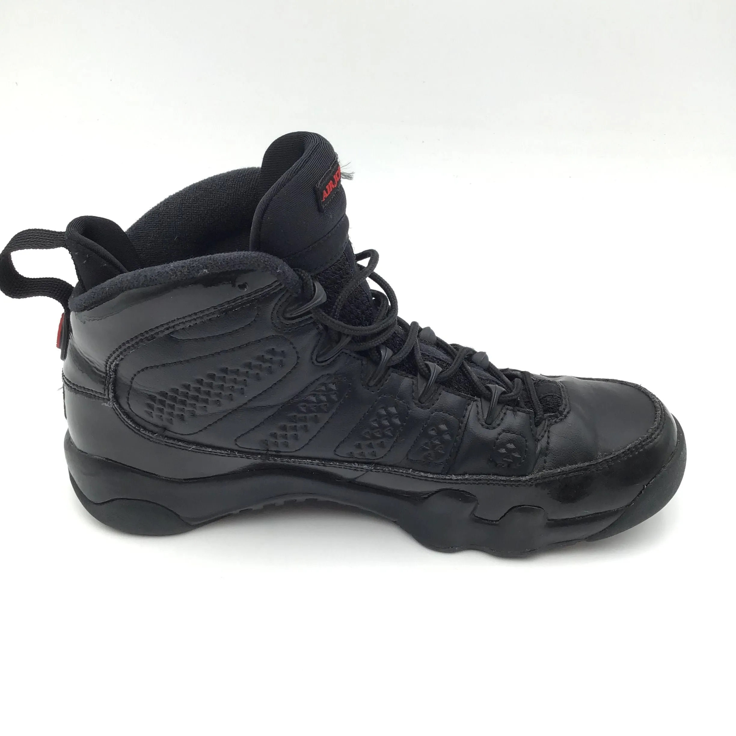 Nike Air Jordan Boy's Retro BG 'Bred' Sneakers-Size: 7Y ( COA)
