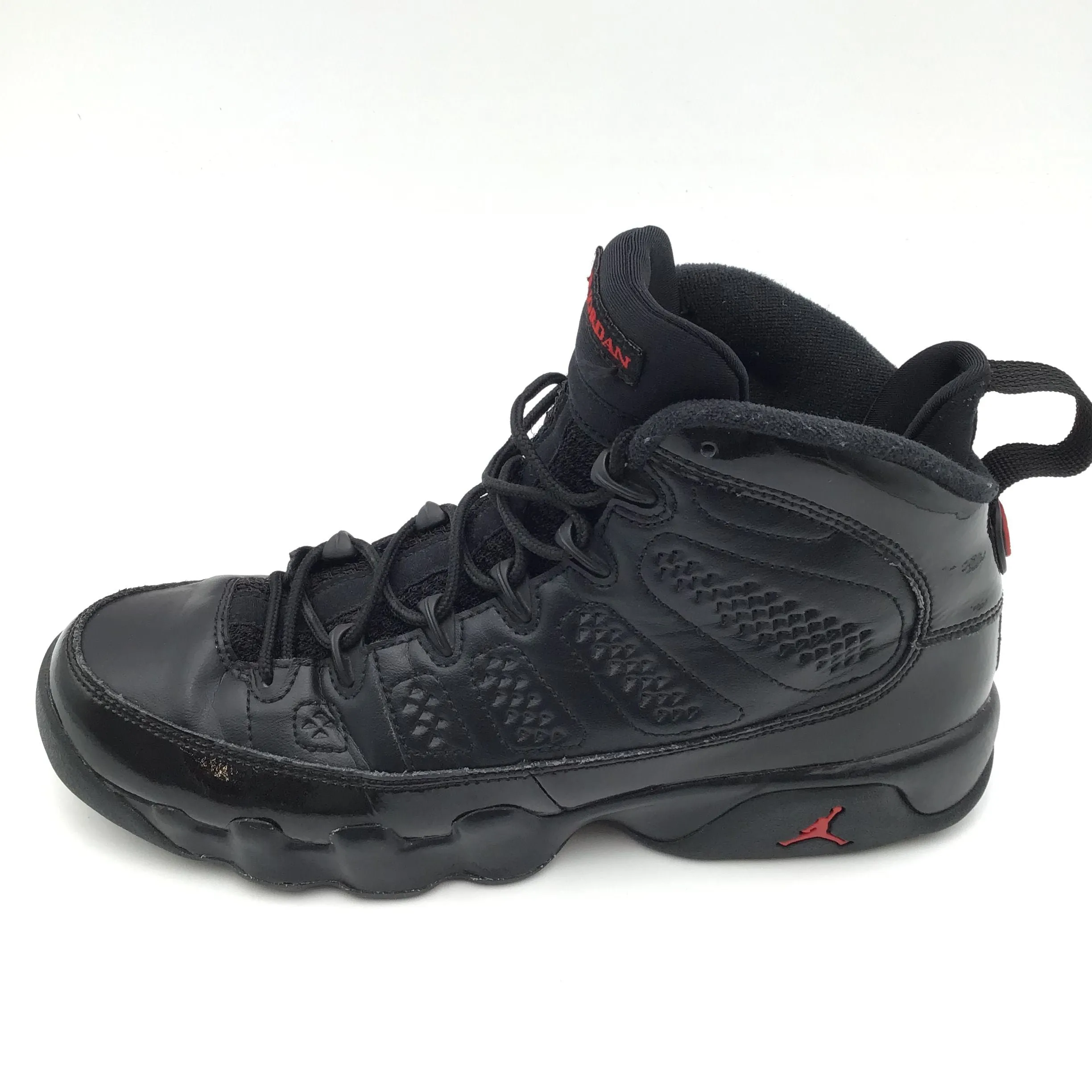 Nike Air Jordan Boy's Retro BG 'Bred' Sneakers-Size: 7Y ( COA)