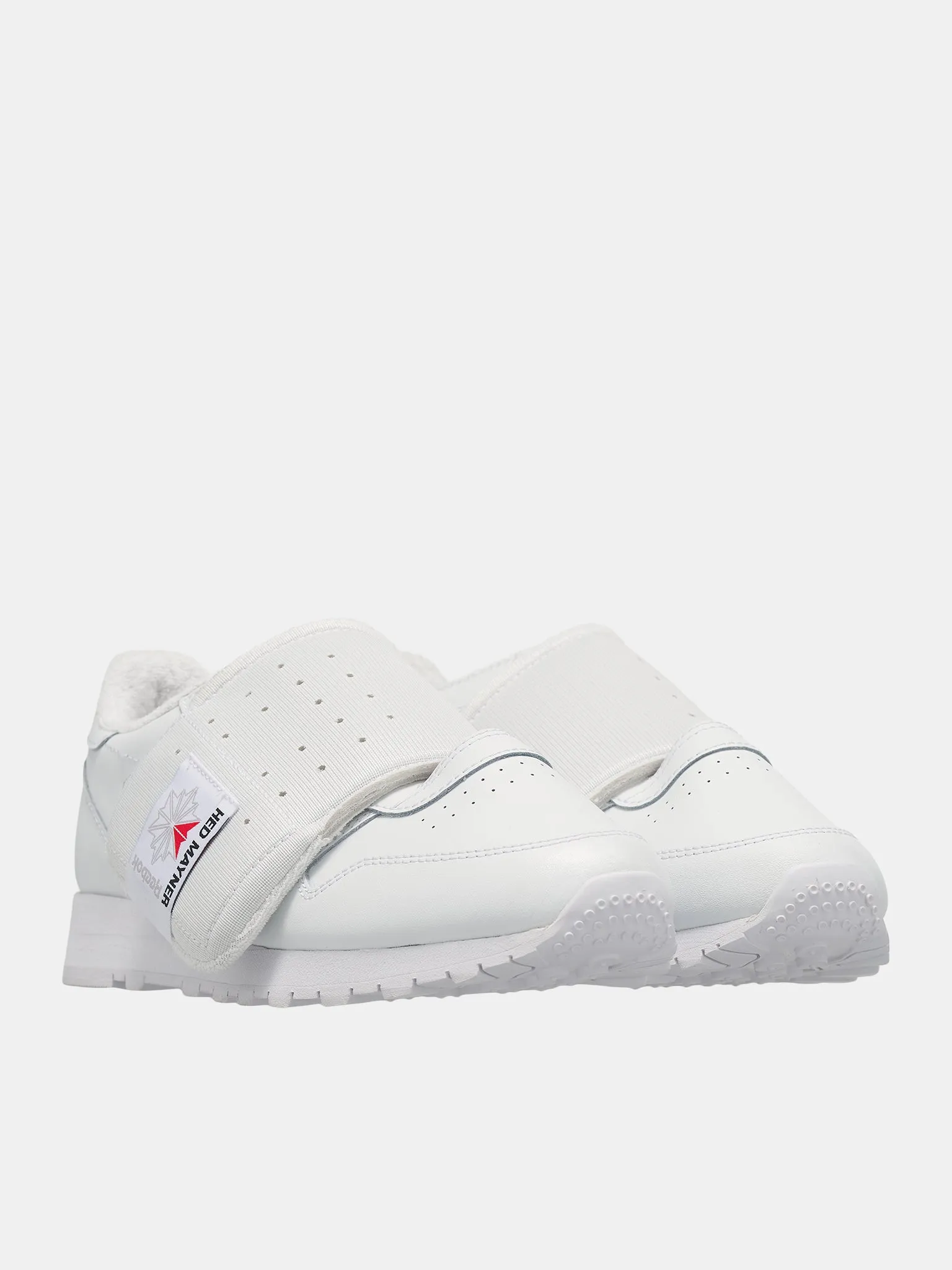 Reebok Sneakers (RMIA041C99-WHITE)