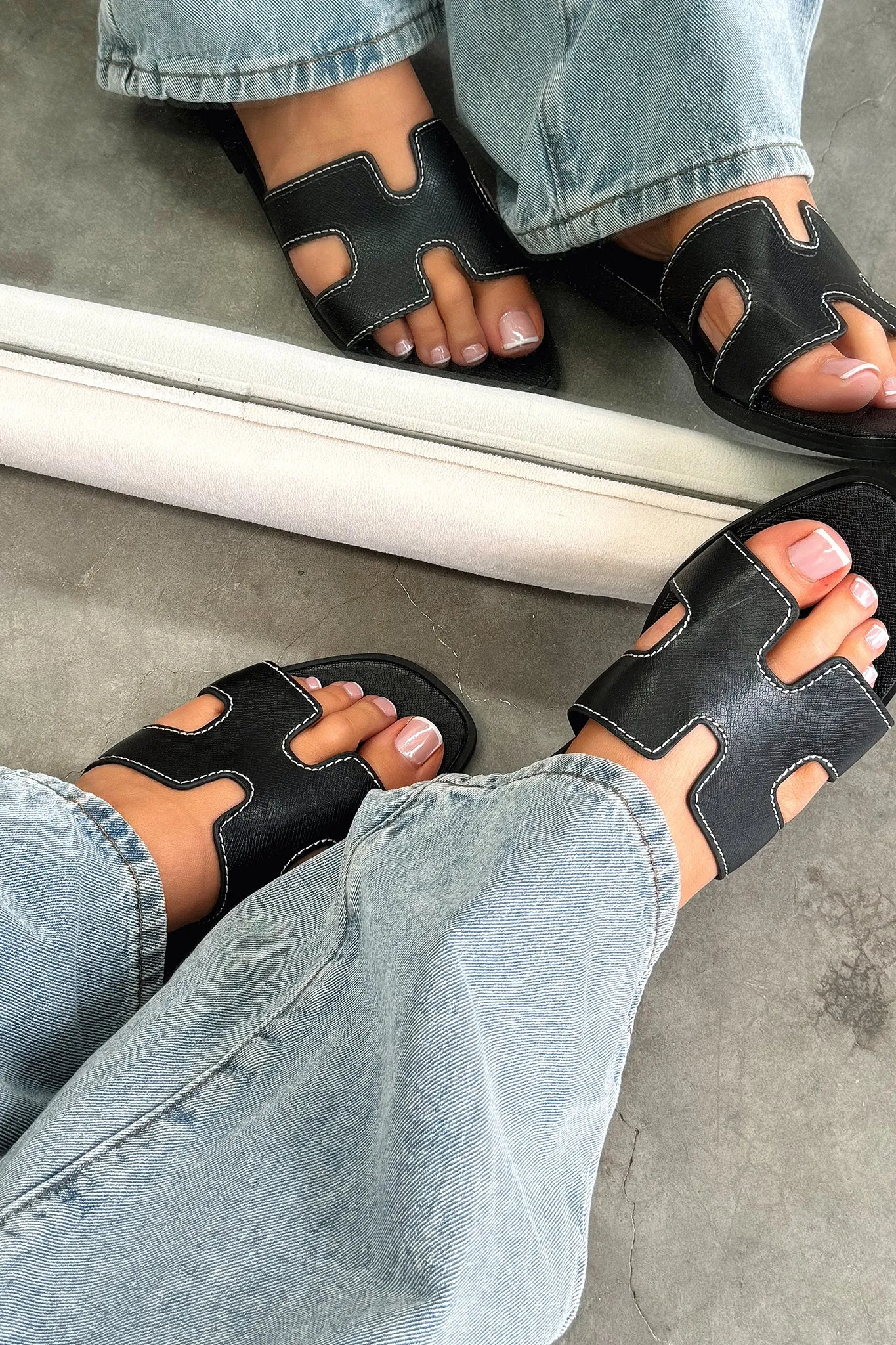 Valia Slides - Black